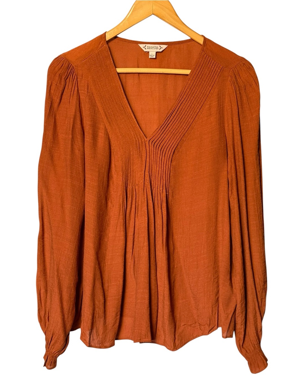 NANETTE Lepore Woman's Brown Pin tuck V Neck Long Sleeve Pullover Top MEDIUM